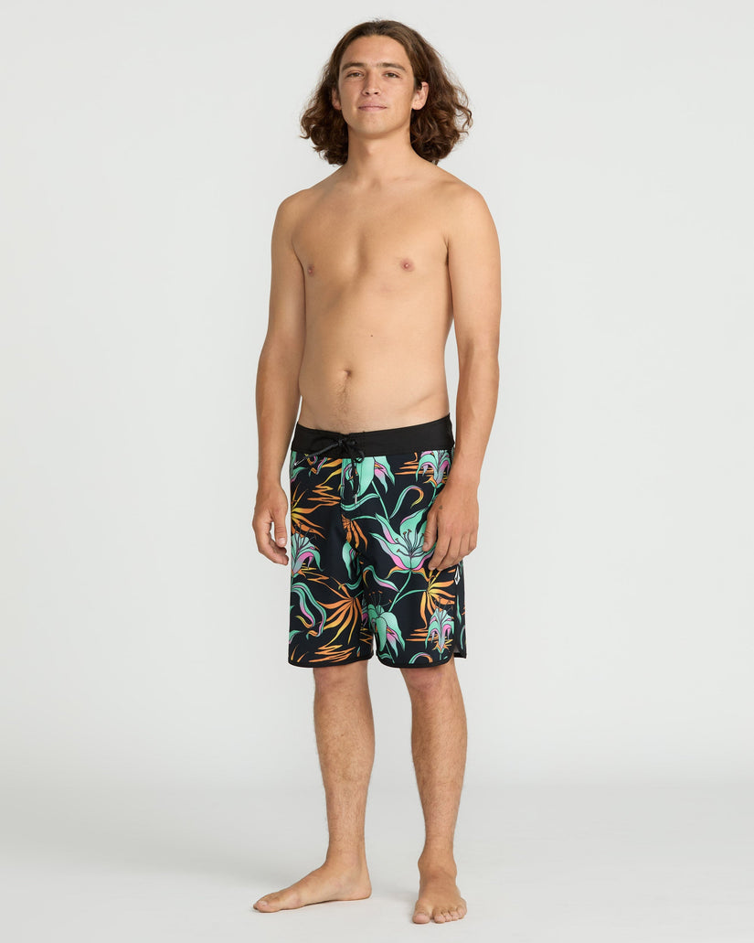 Infuse Scallop Mod 19" Boardshort - Black Green