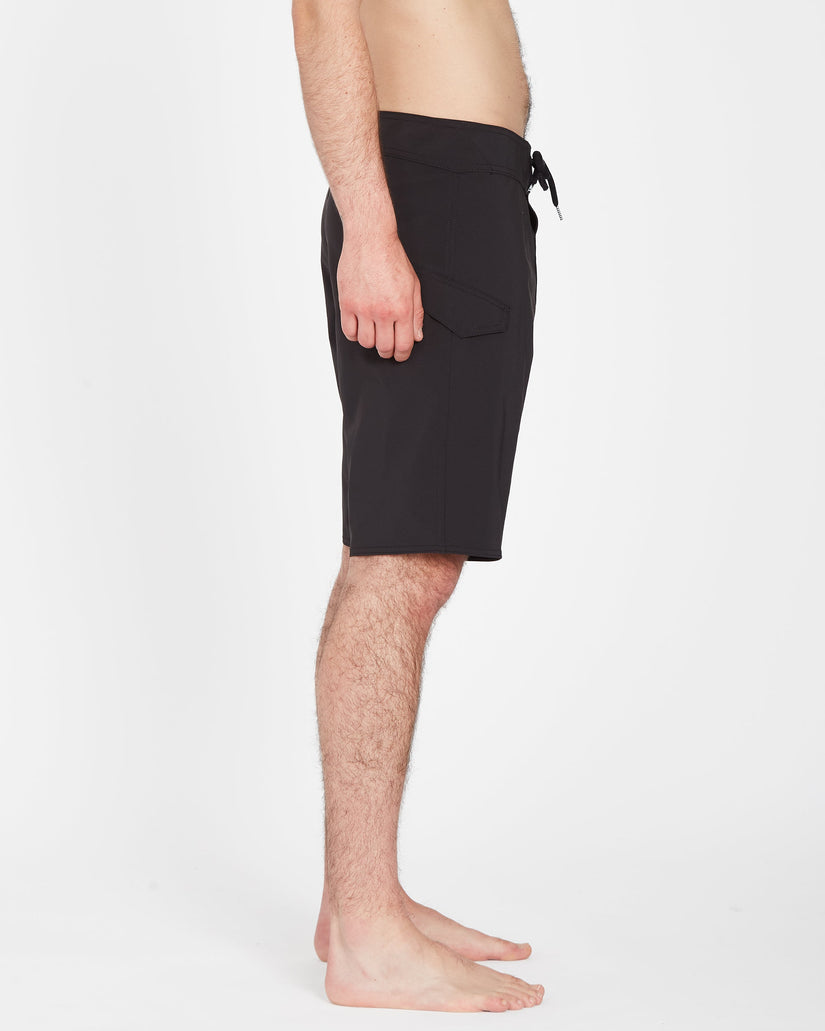 Lido Solid Mod 20" Boardshort - Black