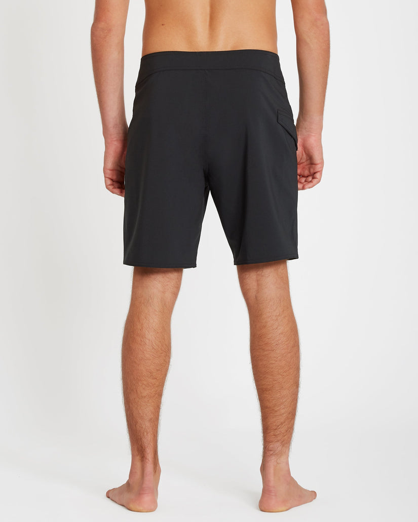 Lido Solid Mod 18" Boardshort - Black