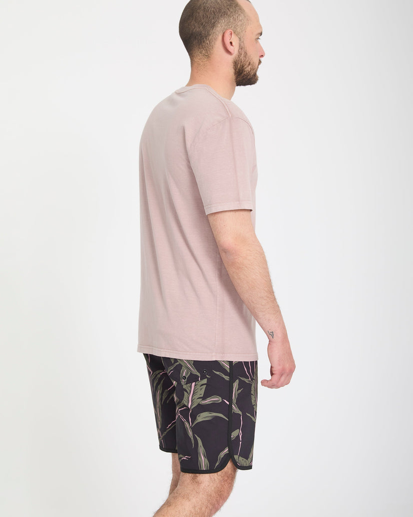 Encounter Scallop Mod 19" Boardshort - Black