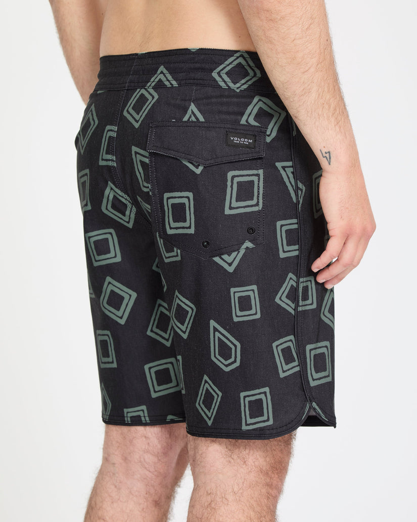 Contact Scallop Stoney 19" Boardshort - Black