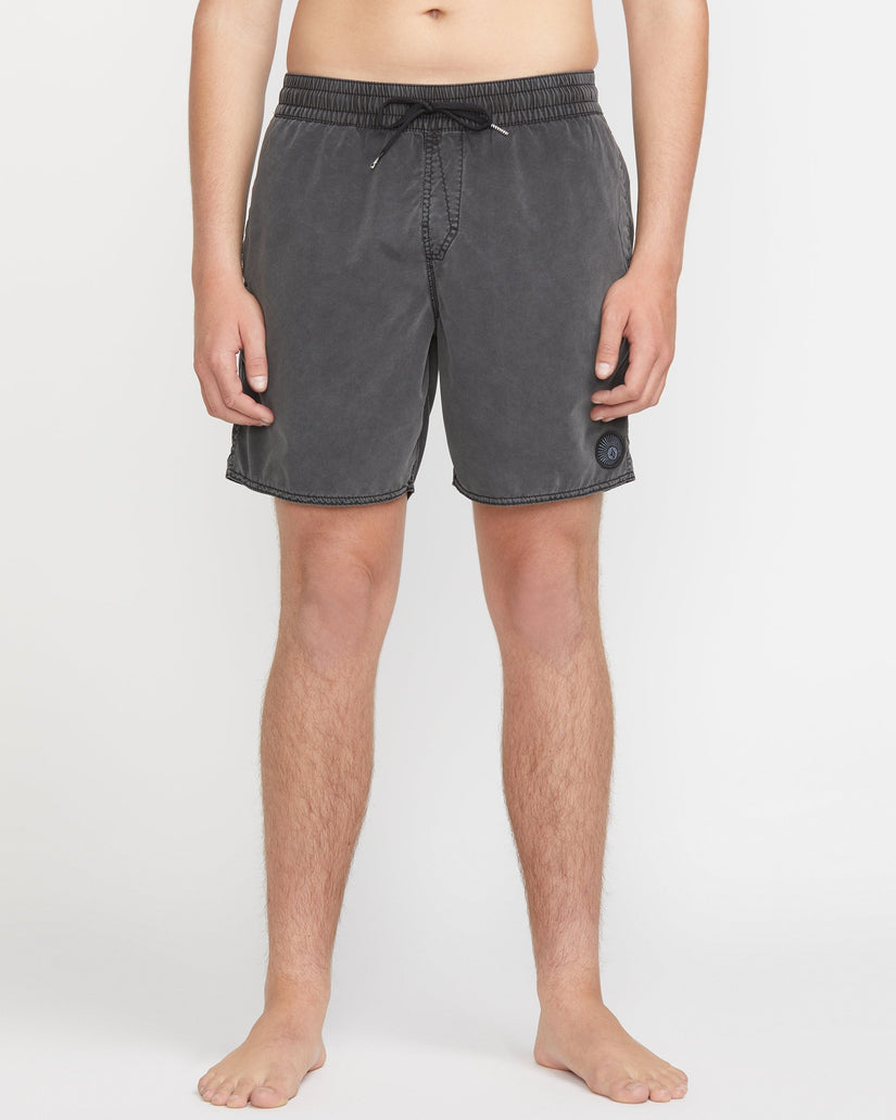 Center Trunk 17" Boardshort - Black