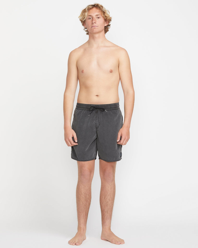 Center Trunk 17" Boardshorts - BLACK