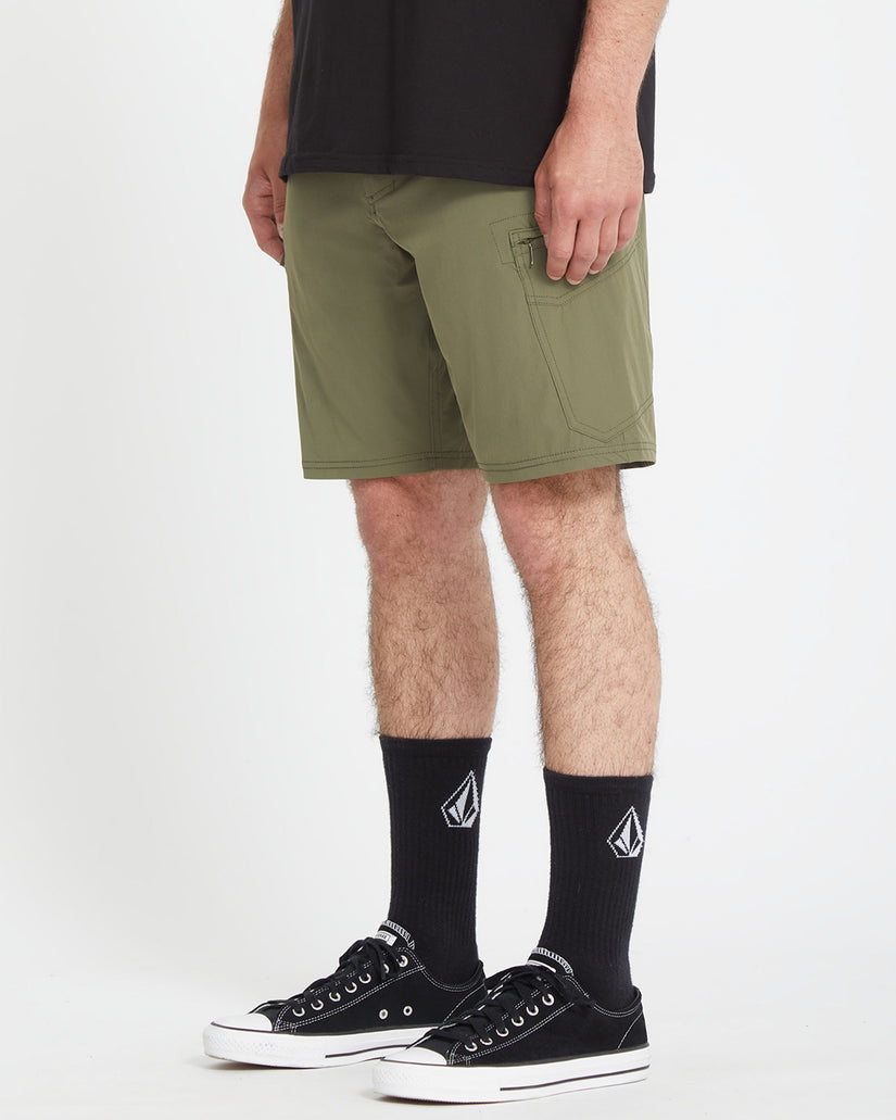 Cashed In Cargo 20" Hybrid Shorts - WINTERMOSS